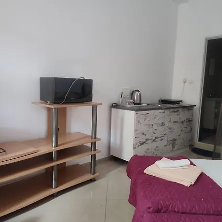 партерни студия без обособен балкон ул т светослав 5 и ул българия